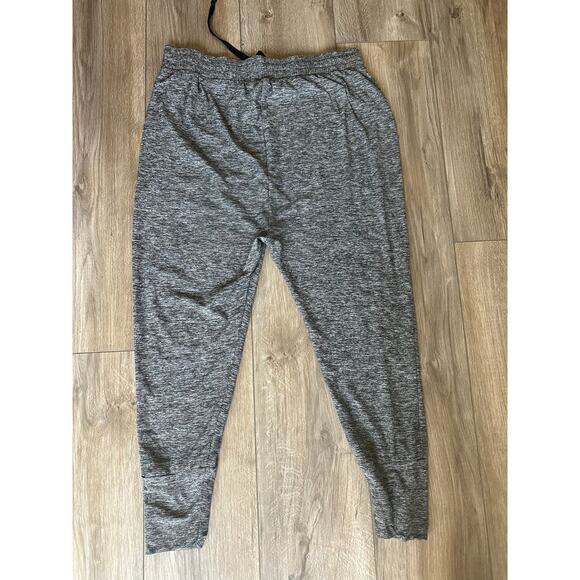Beyond Yoga Lightweight Gray Jogger size Small - Picture 3 of 10